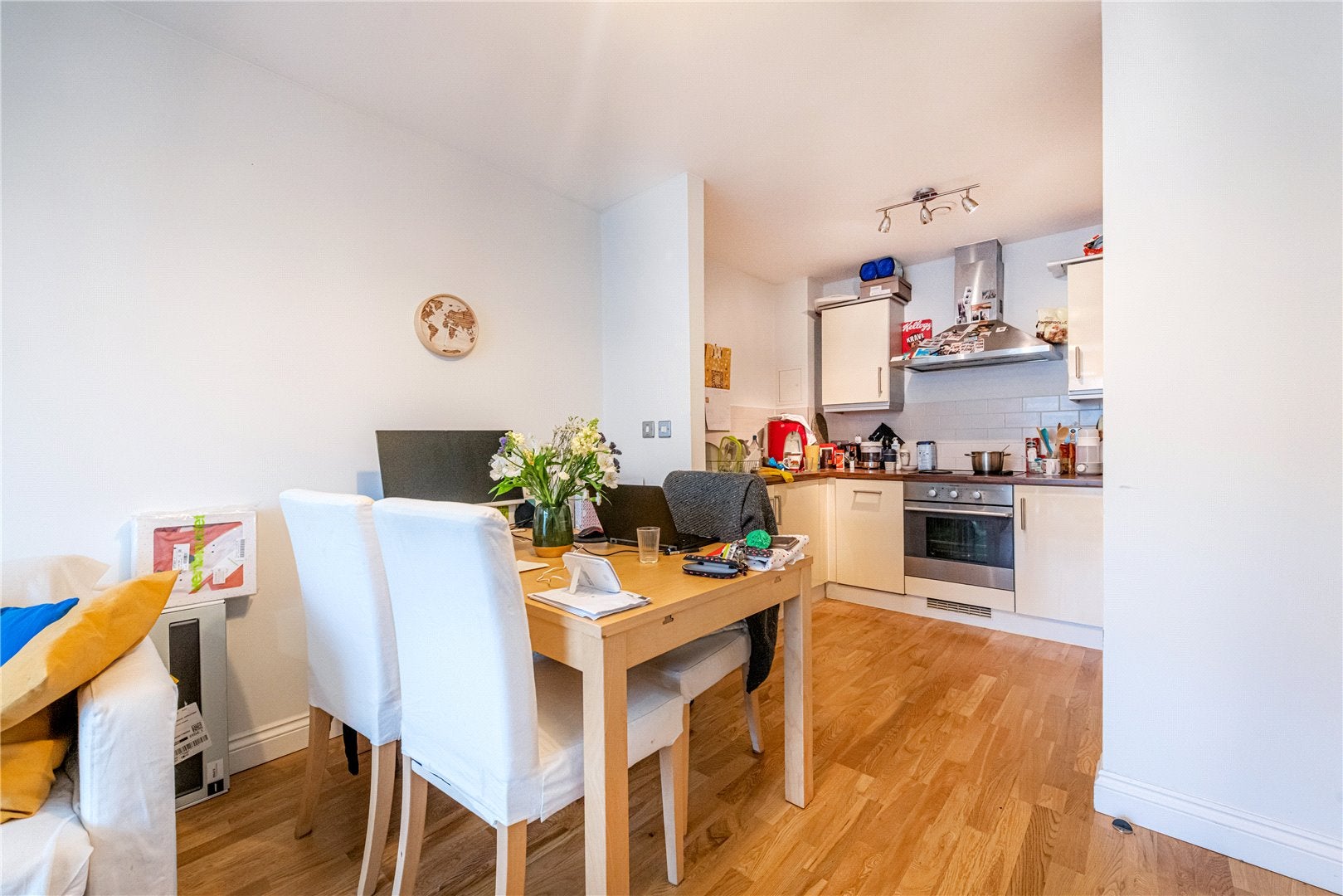 Flat Appleford Road in Greater London