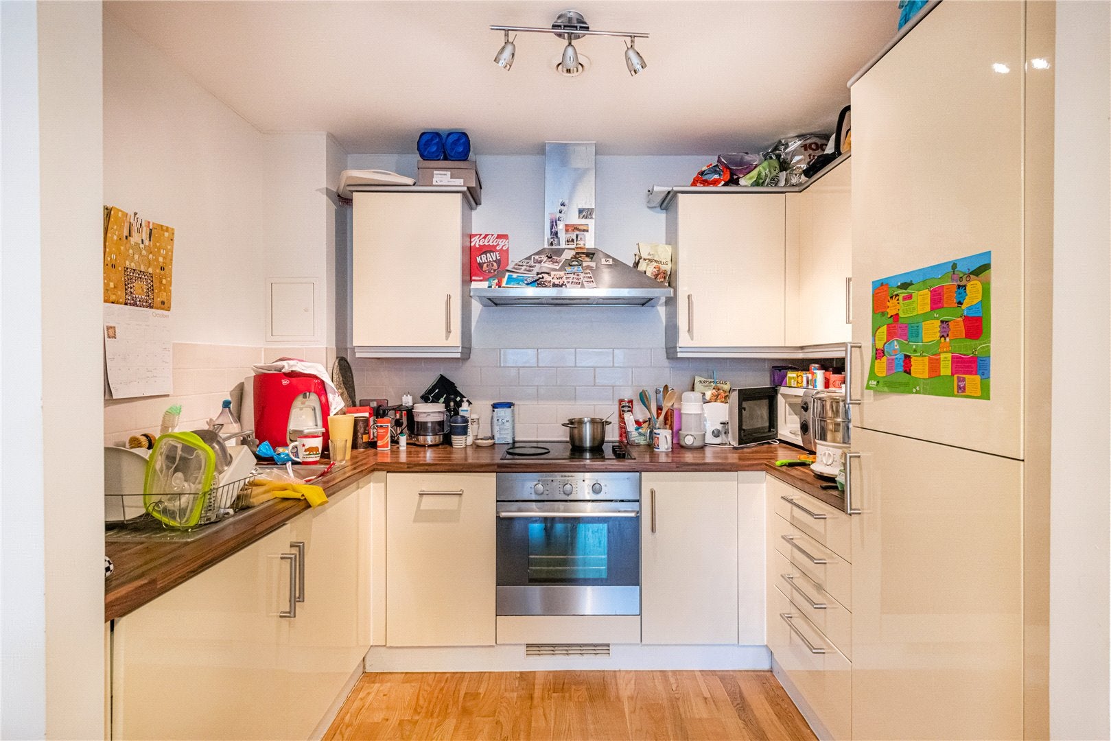 Flat Appleford Road in Greater London