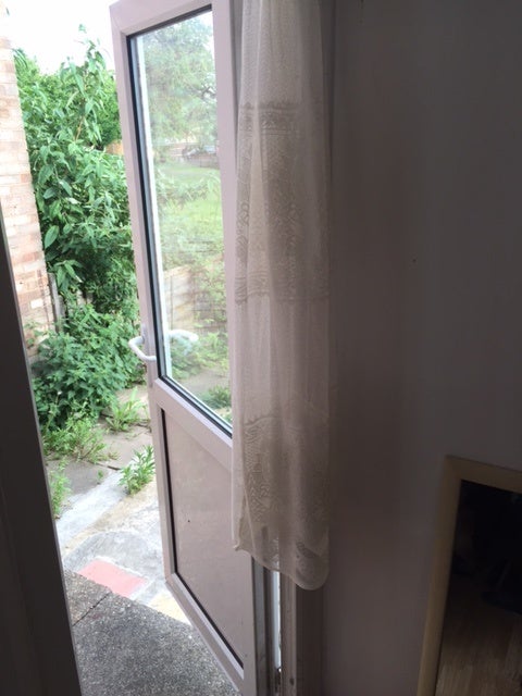 Room Barnhill Road in Greater London