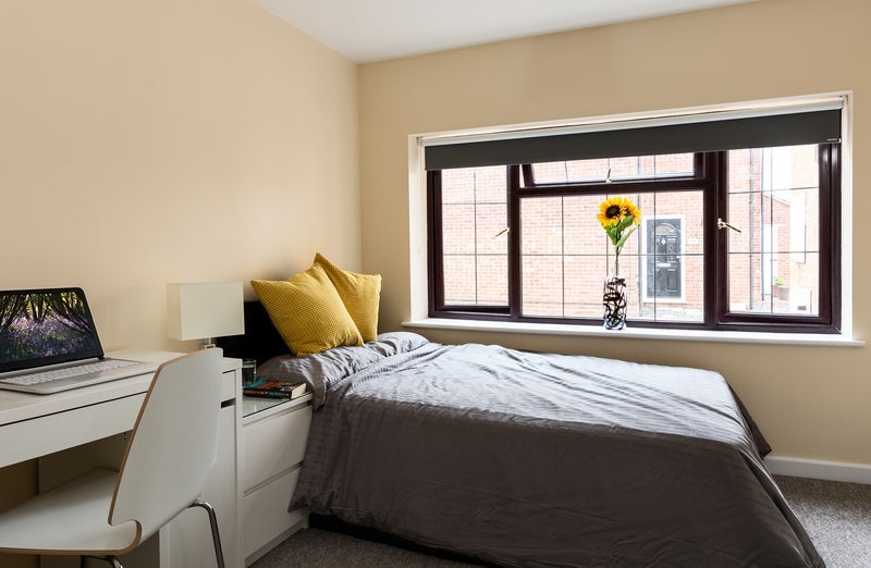 Room Varden Close in Chelmsford