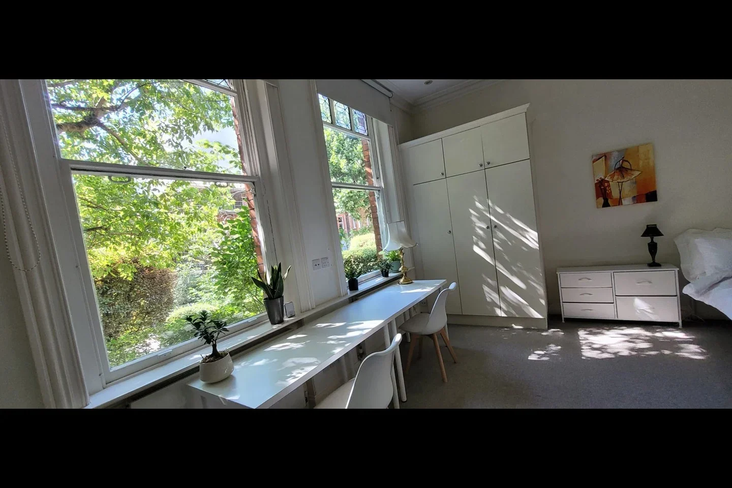 Flat Netherhall Gardens in Greater London