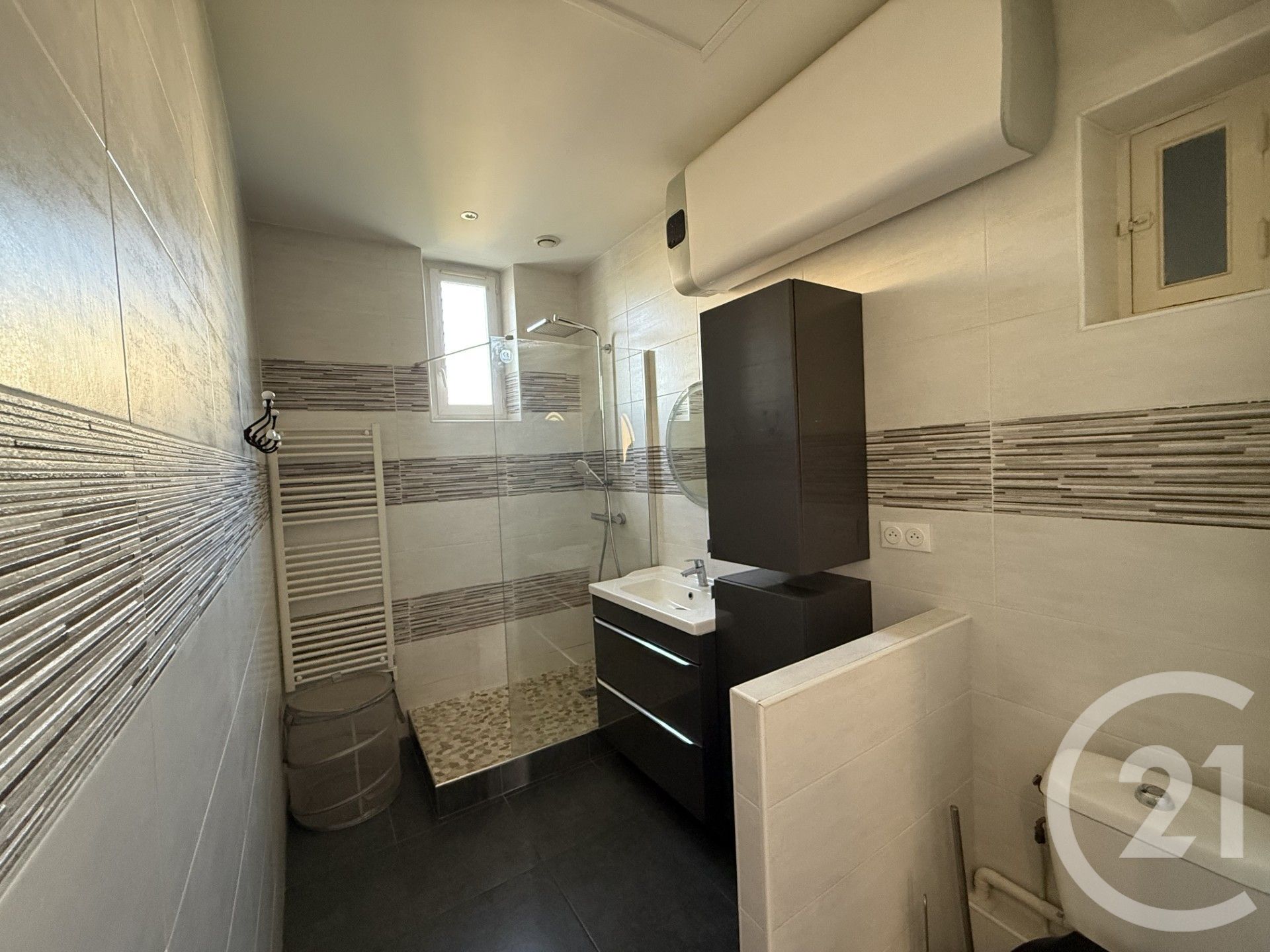 Appartement Rue du Professeur Roux à Vénissieux