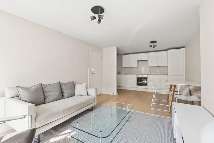 Flat Ebury Street in City of Westminster