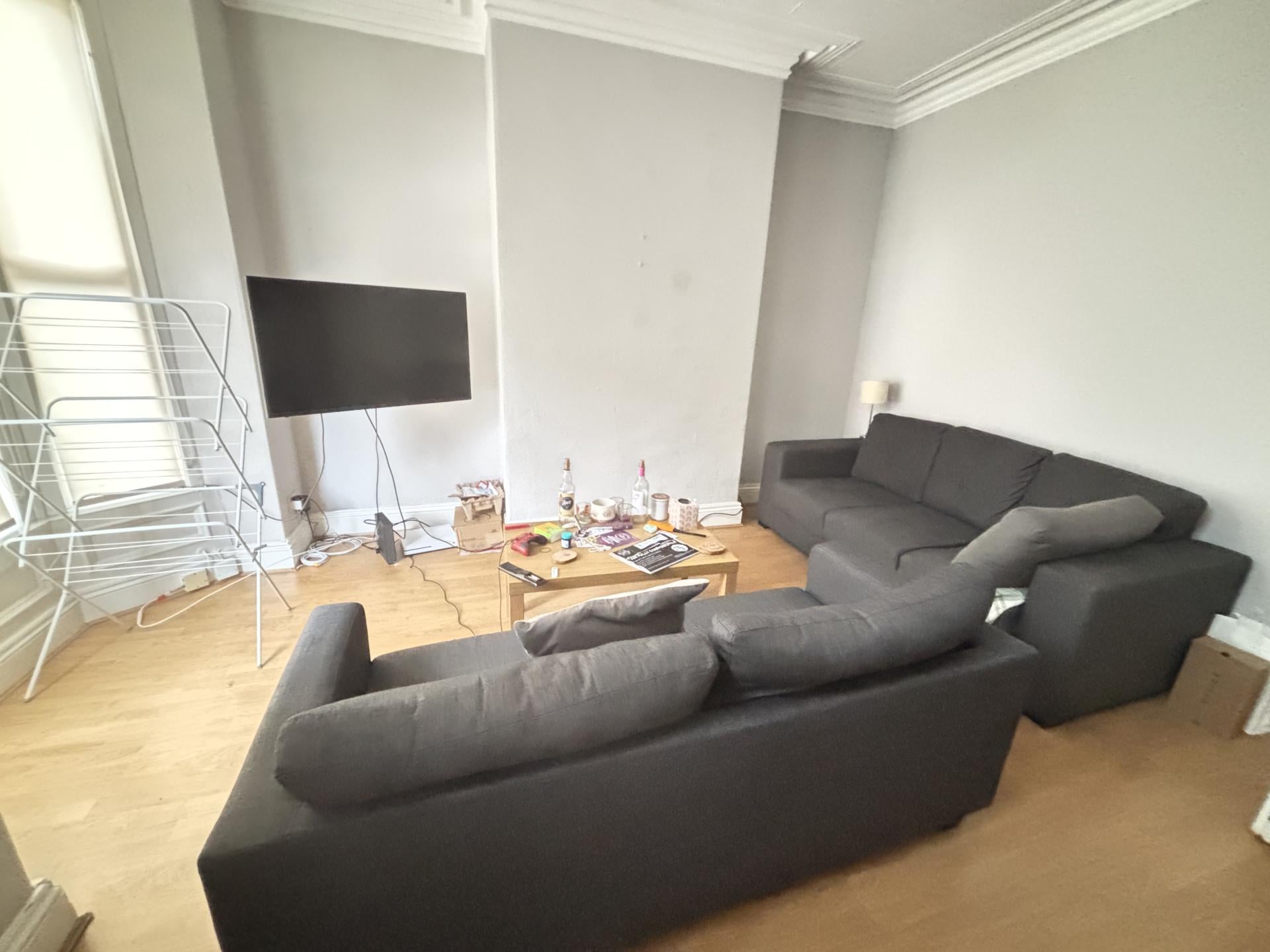 Flat Back Ashville Grove in Leeds