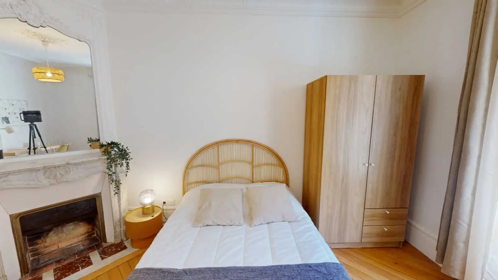 Chambre Rue Chaligny à Paris
