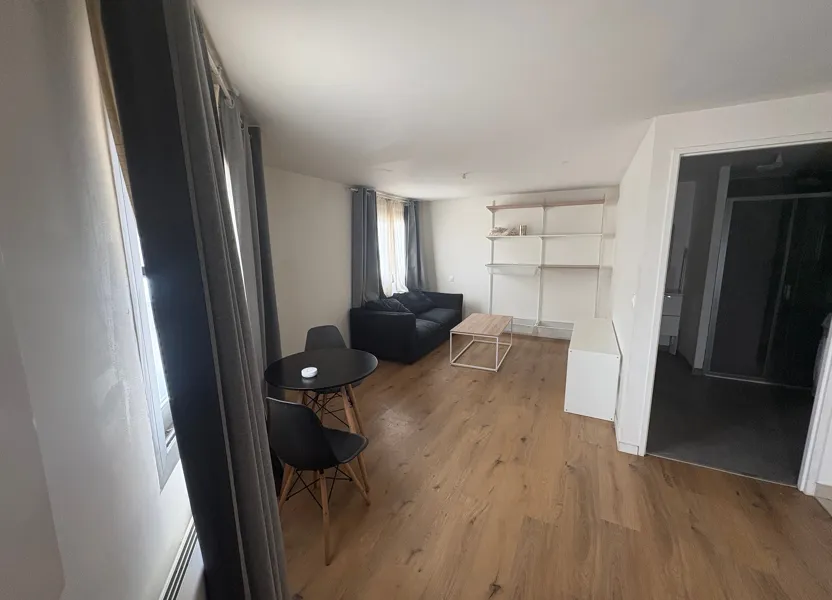 Appartement Rue des Charmes à Le Mans