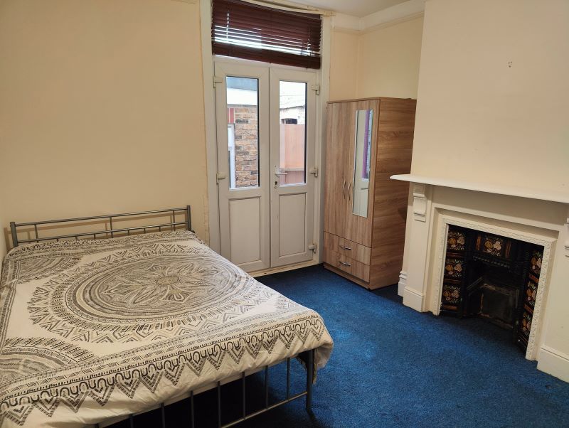 Room Pennard Road in Greater London