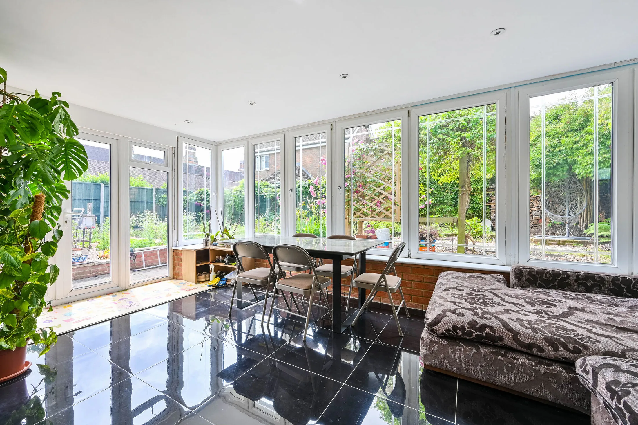 House Teviot Close in Guildford
