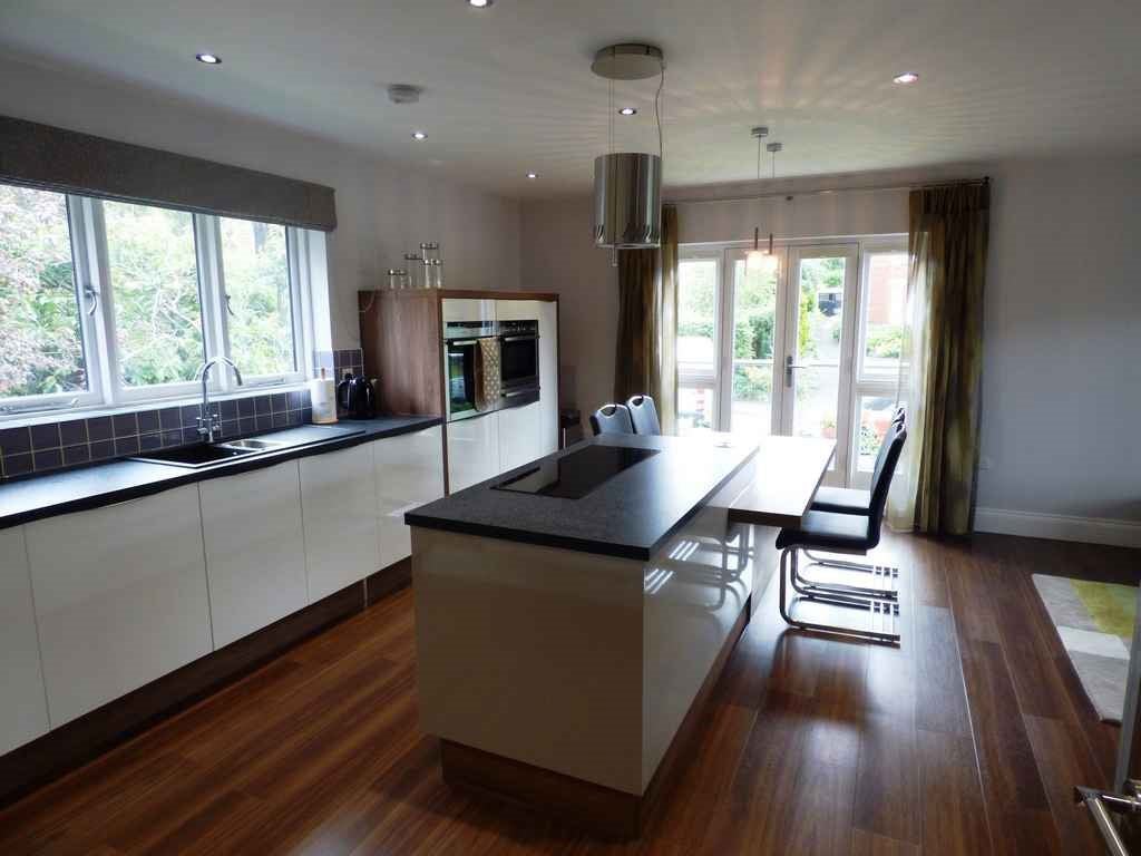 Flat Skipton Close in Hazel Grove