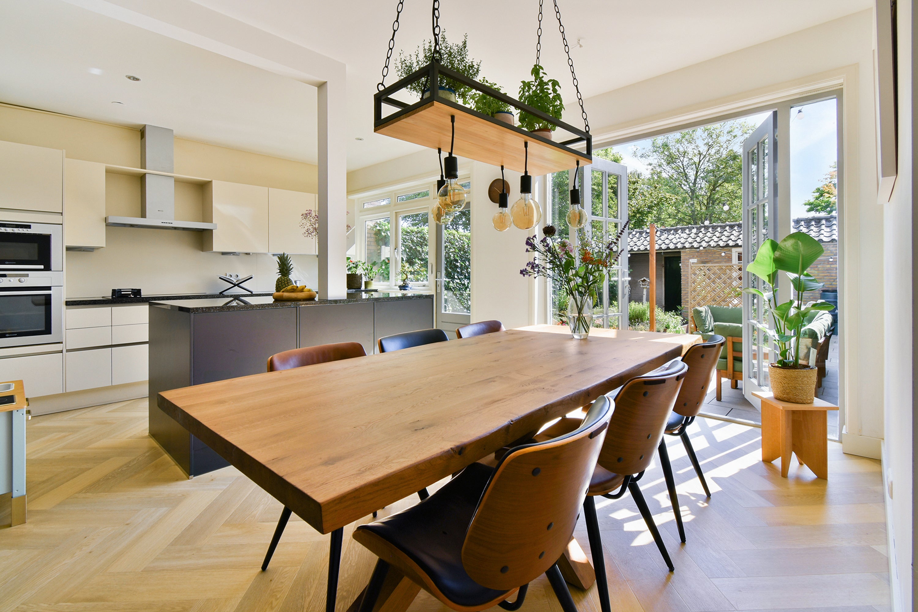 Tussenwoning te koop: Mr. S. van Houtenlaan 6, Amstelveen