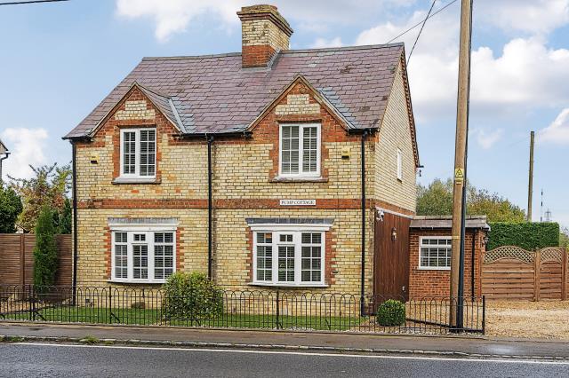 House Bicester Road in Aylesbury
