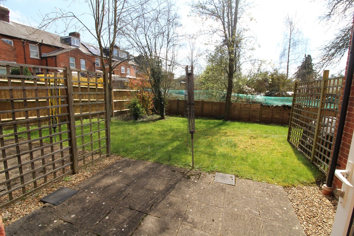 Flat Barfield Close in Winchester