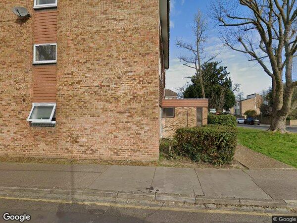 Flat Garrick Crescent in Greater London