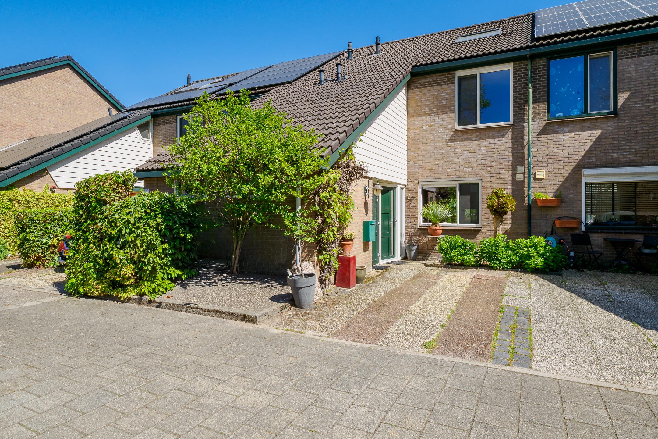 Huis Kemnalanden 27 in Enschede