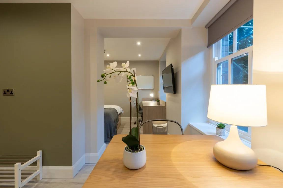 Flat Eskdale Terrace in Newcastle upon Tyne