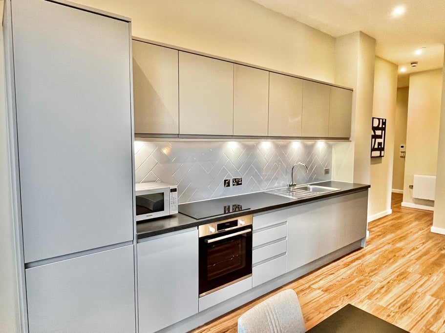 Flat Albion Place in Leeds