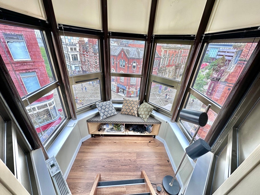 Flat Albion Place in Leeds