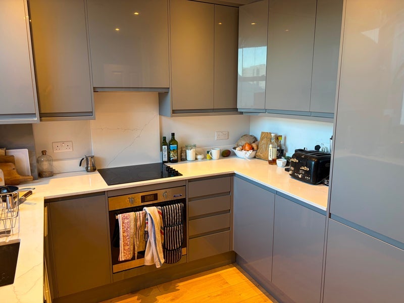 Room Chatsworth Road in Greater London