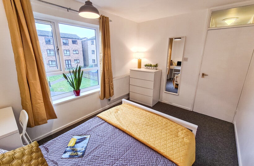 Room Kings Lane in Norwich