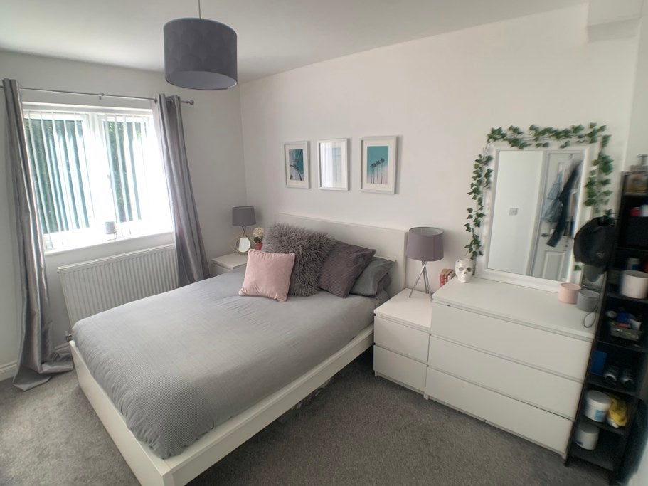 Flat Hendal Lane in Wakefield