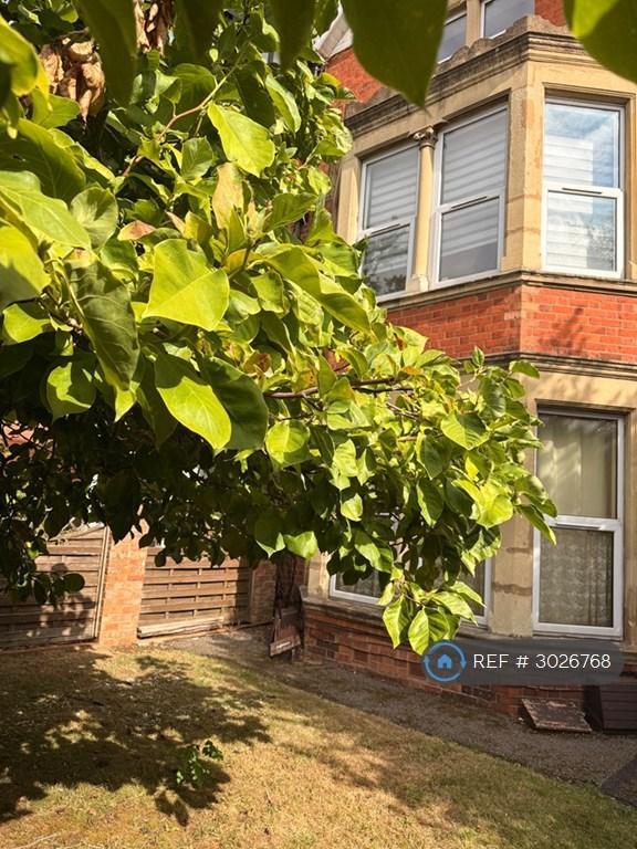 Flat Kettering Road in Northampton