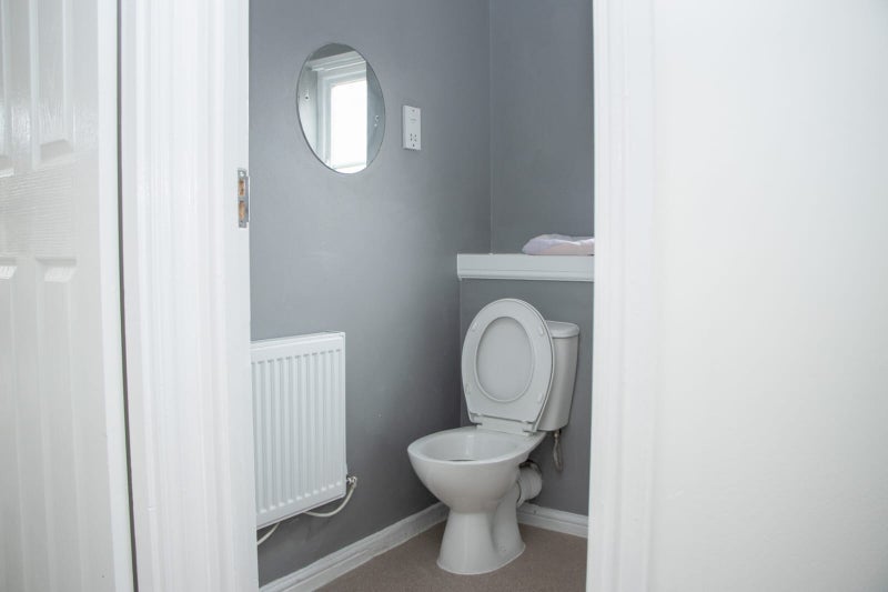 Room Arden Close in Greater London