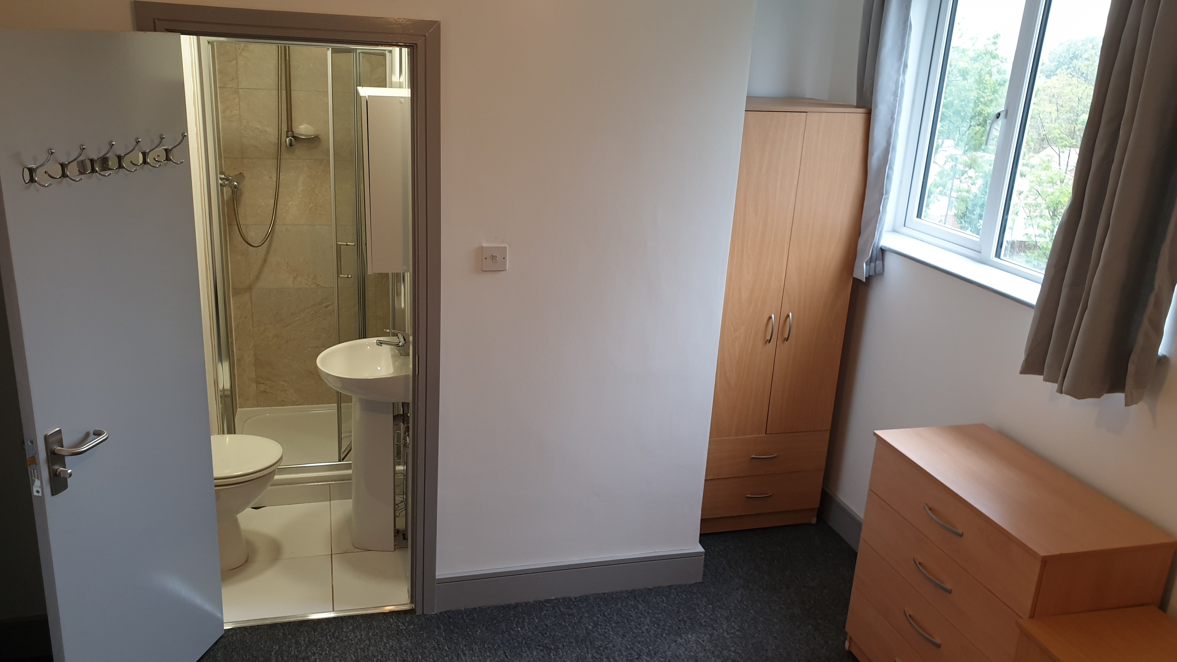 Room Bournbrook Road in Birmingham