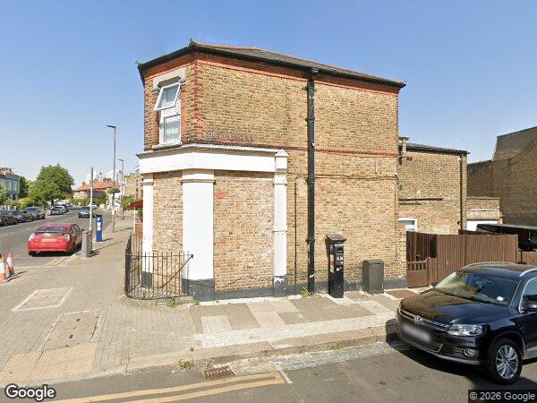Room Merton Road in Greater London