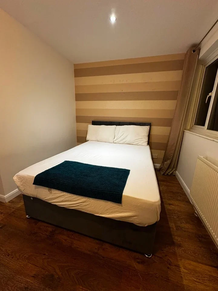 Room Stonecrop Place in Milton Keynes