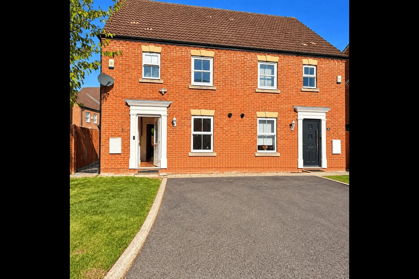 House Olivia Drive in Slough