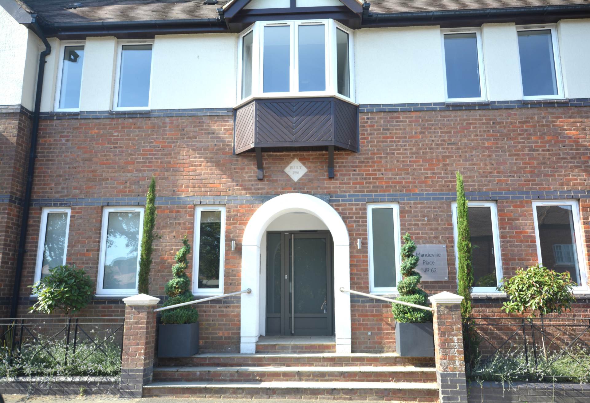 Flat Broadway in Amersham