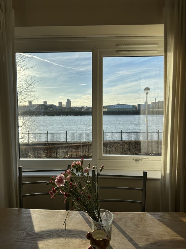 Room Ferguson Close in Greater London