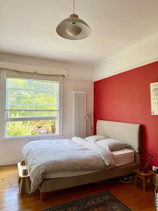 Room Princess Crescent in Greater London