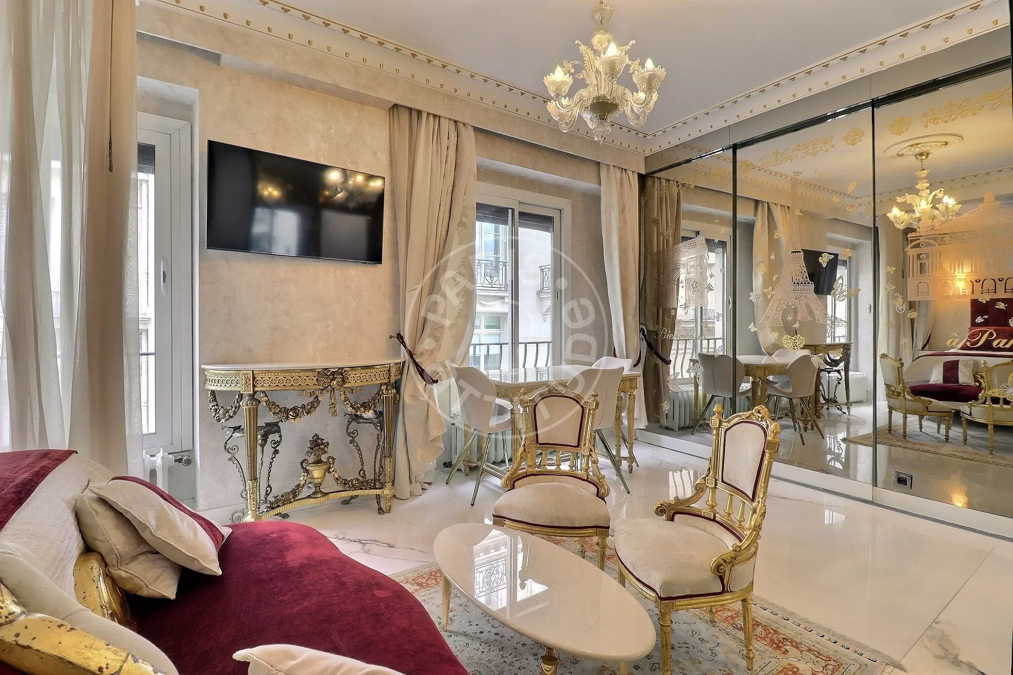 Appartement Avenue Matignon à Paris