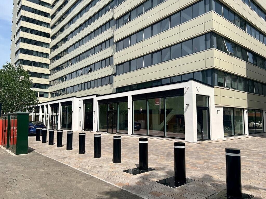 Flat Humphry Repton Lane in Greater London
