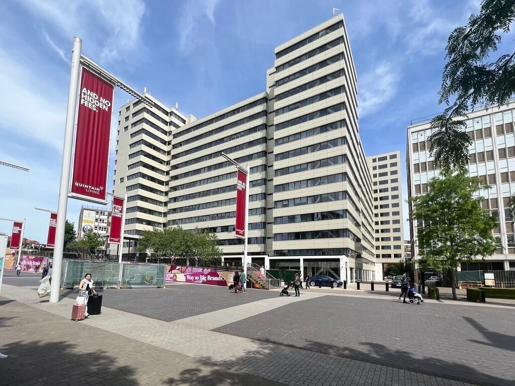 Flat Humphry Repton Lane in Greater London