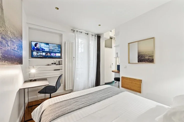 Flat Rue Saint-Sauveur in Paris