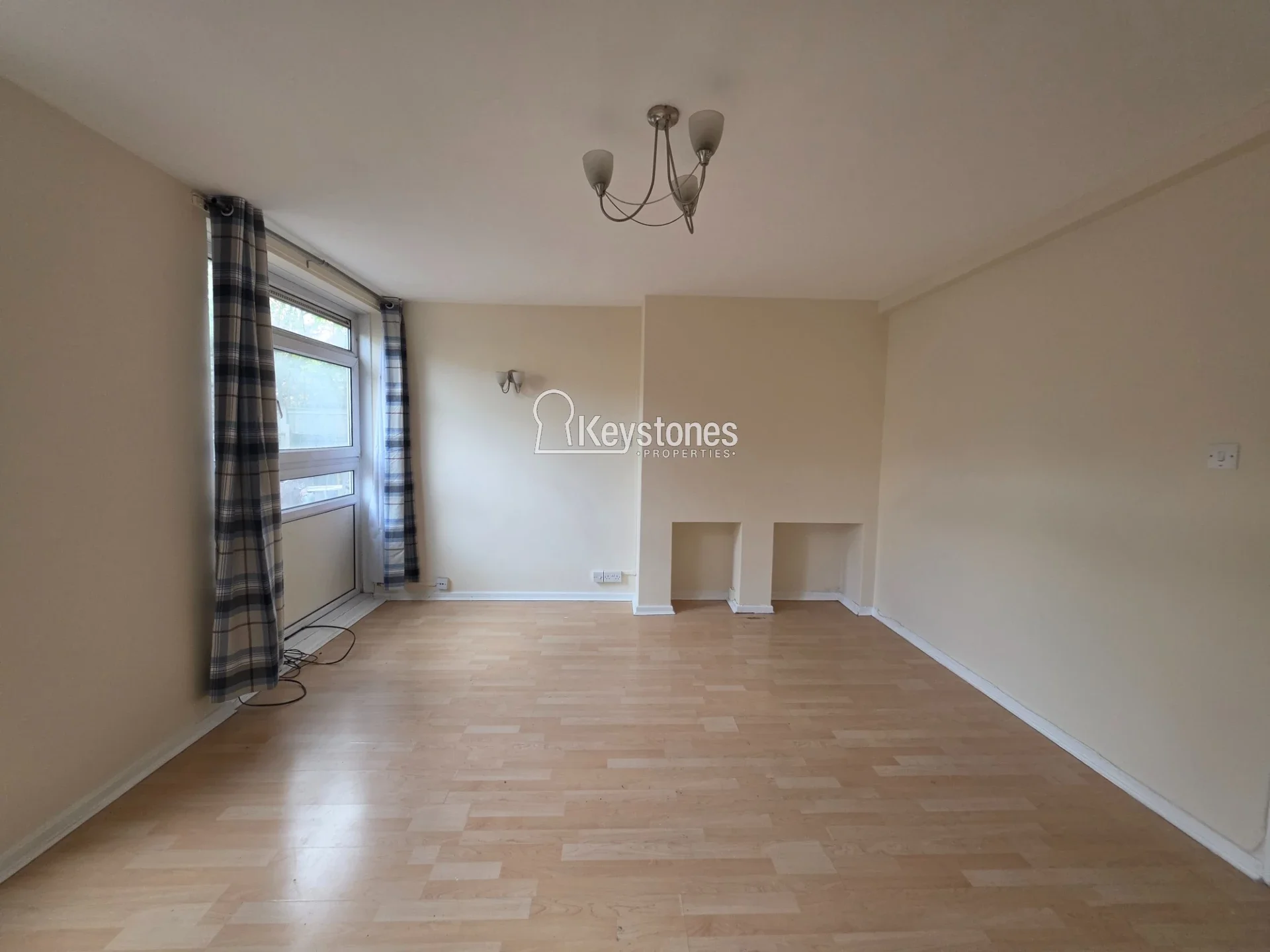 Flat Belton Way in Greater London