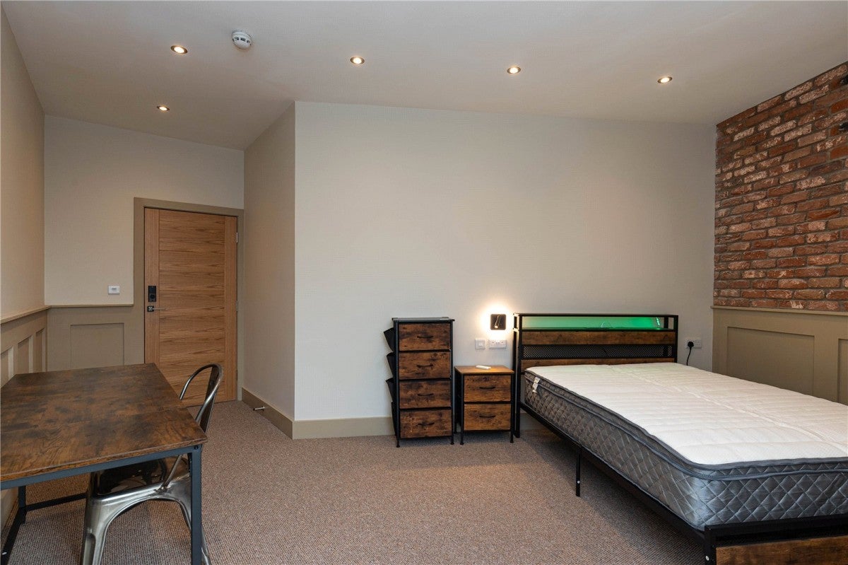 Room Manchester Road in Congleton