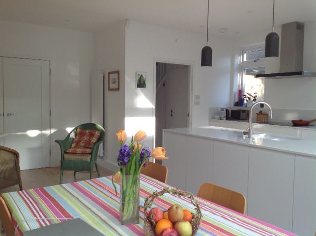 Room Glennie Road in Greater London