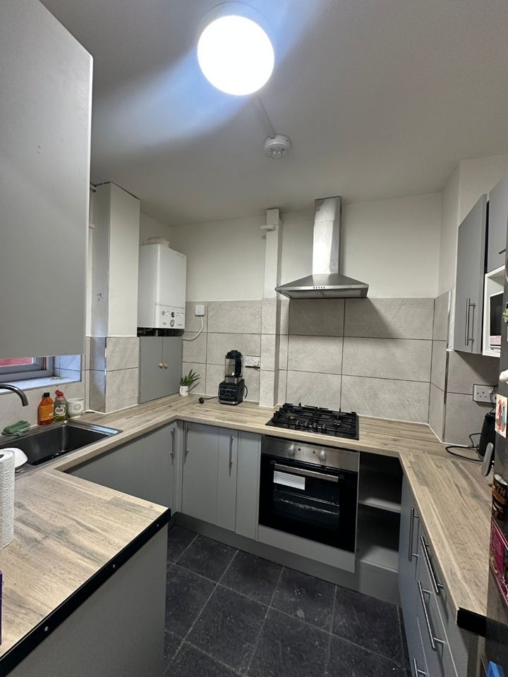 Room Morning Lane in Greater London