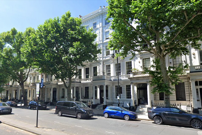 Flat Queen's Gate in Greater London
