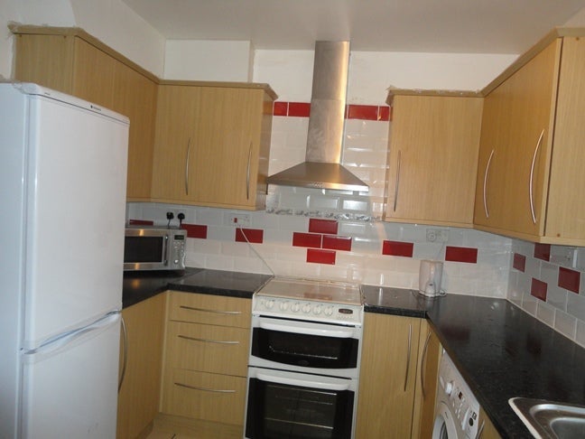 Room Swinford Road in Birmingham