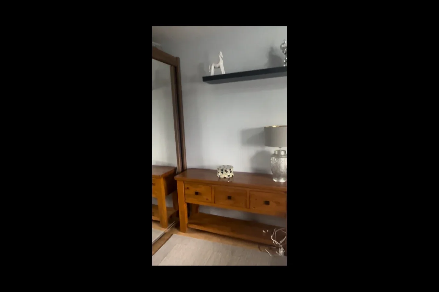 Room Elsinge Road in Greater London