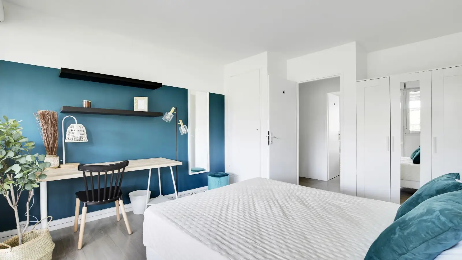 Room Rue Jean Mermoz in Paris