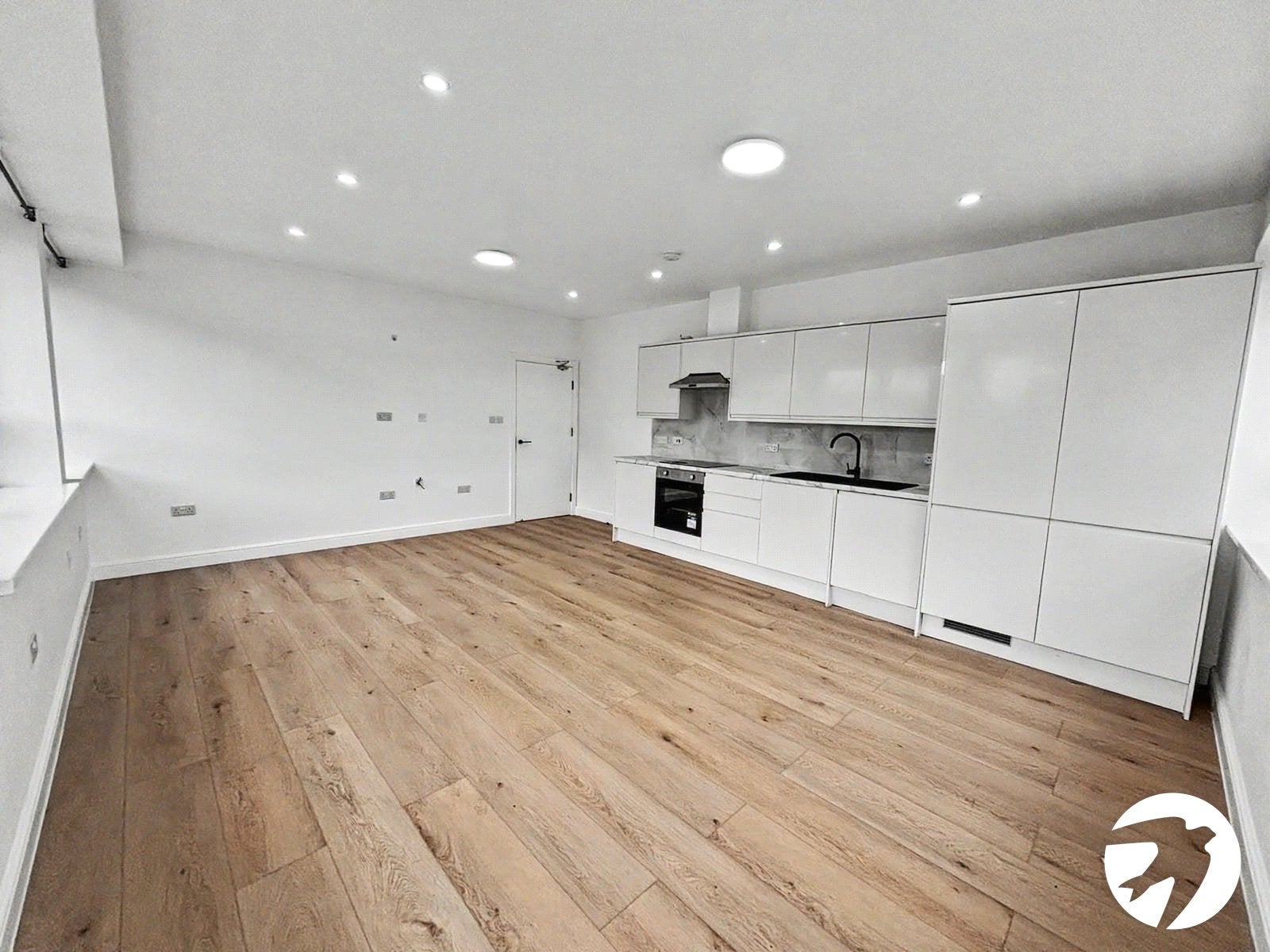 Flat Instone Road in Dartford