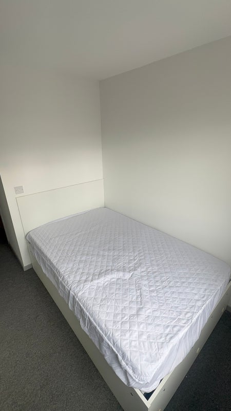 Room Portland Road in Newcastle upon Tyne