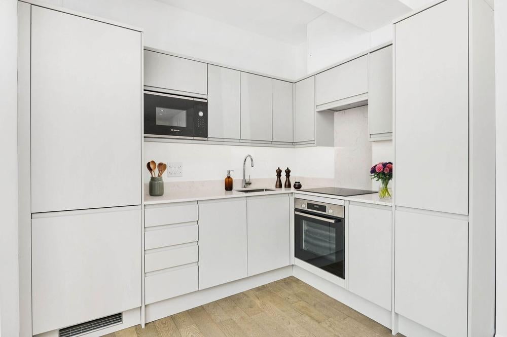 House Beverston Mews in City of Westminster