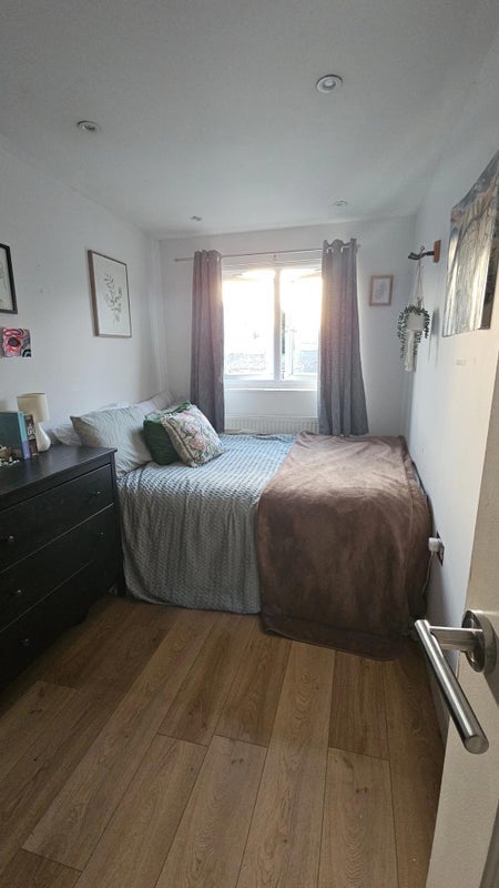 Room Geere Road in Greater London