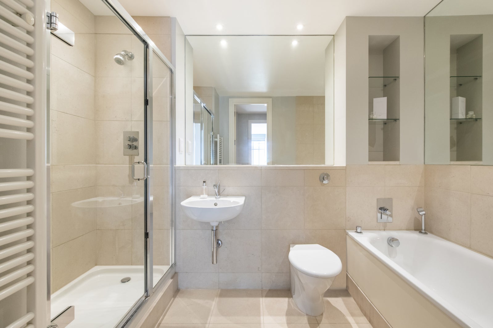 Flat Kean Street in City of Westminster